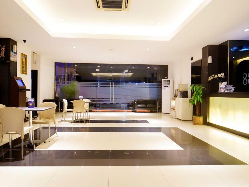 Hotel 88 Mangga Besar Raya 120 Jakarta By Wh Exterior foto